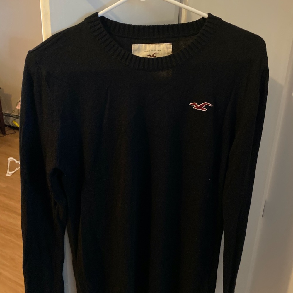 Hollister Crewneck Sweater Bundle/Size SMALL - Picture 2 of 8